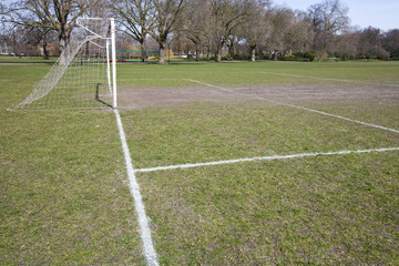 Obraz premium Soccer goal in morning