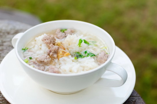 Boiled rice with pork