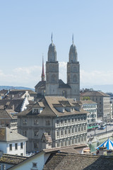 Obraz premium Zürich, historische Altstadt, Grossmünster, Limmat, Schweiz