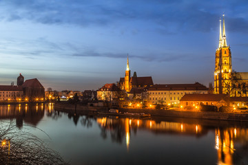 Obraz premium Cathedral Island in the evening Wroclaw, Poland