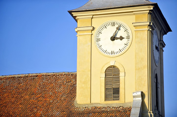 Fototapeta na wymiar Old clock tower