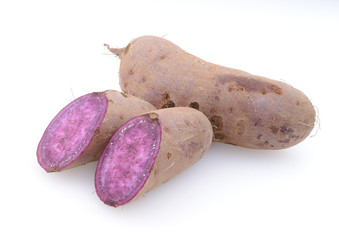 紫色のサツマイモ