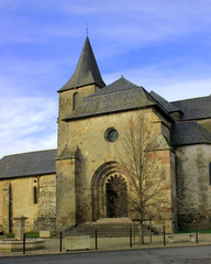 Fototapeta na wymiar Eglise de Lubersac (Corrèze)