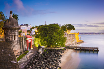 San Juan, Puerto Rico at Paseo De La Princesa - obrazy, fototapety, plakaty