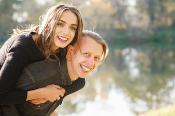 Fototapeta premium piggyback ride close-up