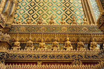 Fototapeta na wymiar Buddhas in Wat Phra Kaew