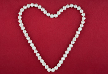 Obraz premium Symbolic heart of beads