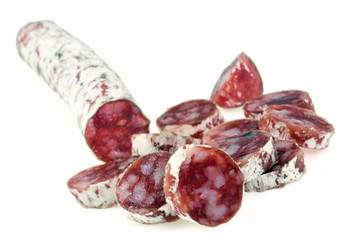 Saucisson sec coupé