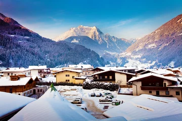 Raamstickers Mayrhofen winter resort in Austria © prescott09