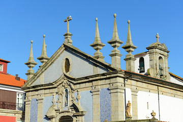 Fototapeta na wymiar Igreja de São Nicolau, UNESCO world heritage site, Porto