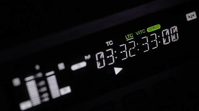 Professional video recorder. Focus pulling 1