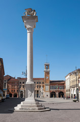 Rovigo - Piazza Vittorio Emanuele di giorno