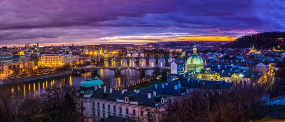 Ingelijste posters Bridges in Prague over the river at sunset © Sergii Figurnyi
