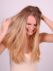 Fototapeta premium schreiende frau