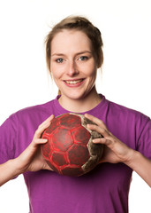 Frau mit Handball