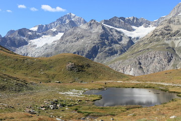 Fototapeta na wymiar the Alps near Schwarzsee, Switzerland