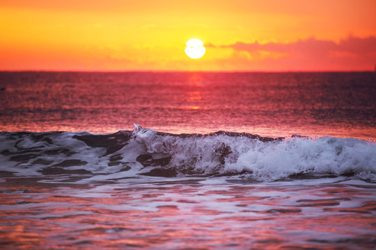 Fototapeta Sunrise over sea