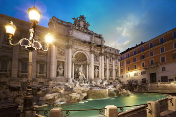 Fototapeta na wymiar Fontaine de Trevi Rzym Italie