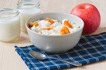 Breakfast with curds