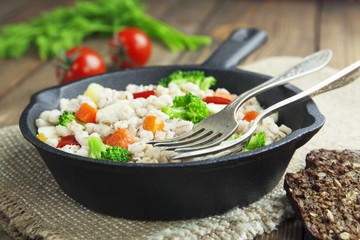 Barley porridge with vegetables