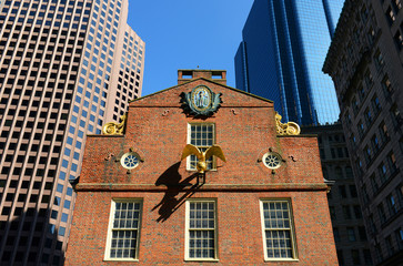 Fototapeta na wymiar Old State House in downtown Boston