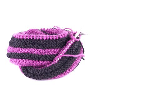 tricoter en noir et rose