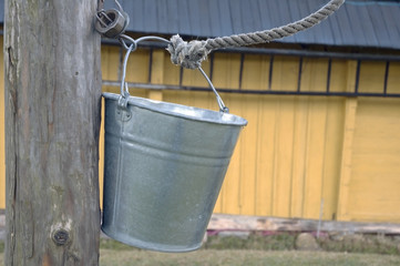 Naklejka premium Bucket.