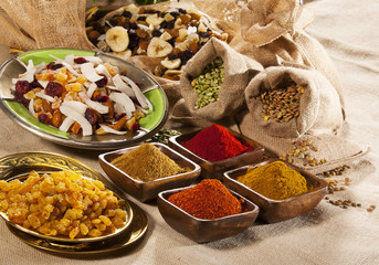 Epices variées et diverses