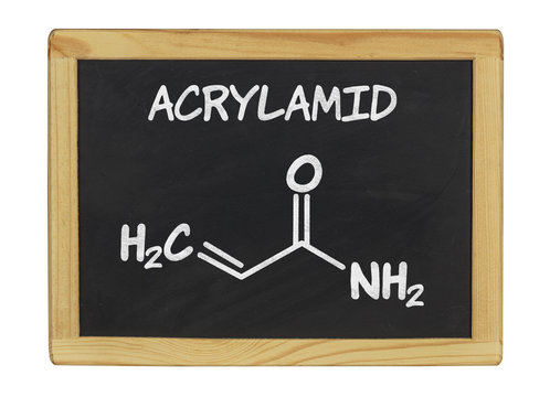 chemische Strukturformel von Acrylamid auf einer Schiefertafel