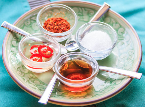Thai Condiment Set called in Thai as Kruang Prung