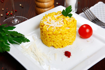 risotto with saffron -risotto alla milanese-