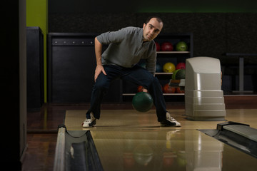 Bowler Attempts To Take Out Remaining Pins