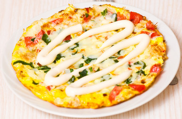 omelette with vegetables and cheese