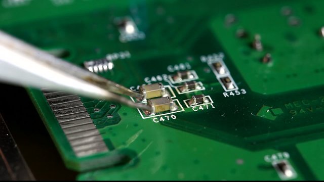 Hot air soldering SMD parts