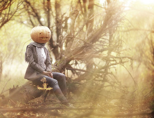 Halloween pumpkin head girl