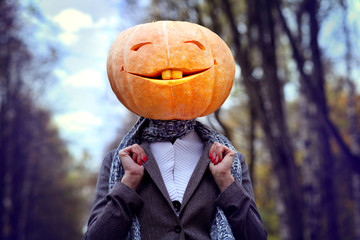 Halloween pumpkin head girl