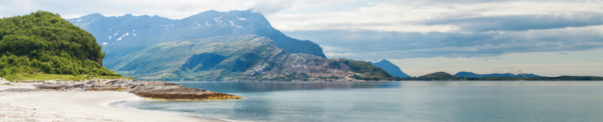 Fototapeta na wymiar Panoramic view of Norwegian seaside