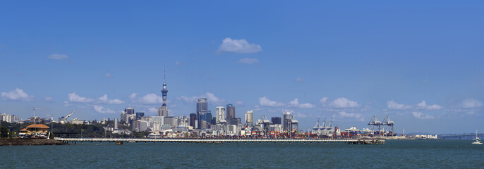 Fototapeta na wymiar Auckland skyline