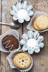 Cookies dessert and the form for baking