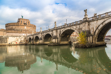 Plakat Sant Angelo i Most Zamek w Rzymie, Italia.