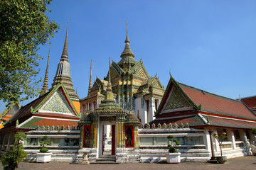 Fototapeta na wymiar Wat pho Temple Bangkok Thailand