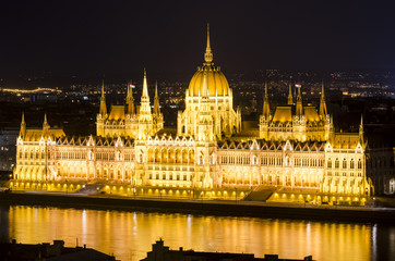 Fototapeta na wymiar Budapest, Parliament building at night