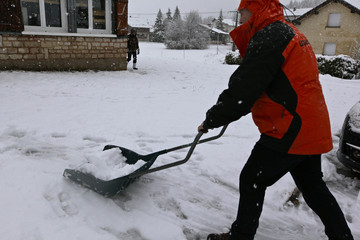 déneigement manuel, Jura
