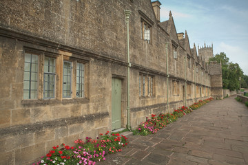 Street view of row of English cottages, Cotswold
