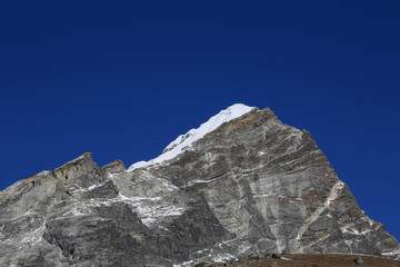 arakam tse peak beside of everest basecamp from everest trek nep