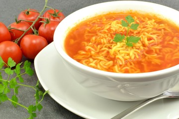 tomato soup with noodles