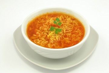 zupa pomidorowa z makaronem