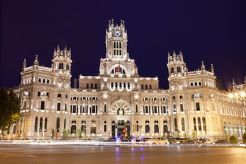 Fototapeta na wymiar Palace in Madrid