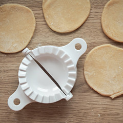 Maultaschen Former