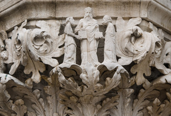 Ornate column capital at Doge's Palace, Venice